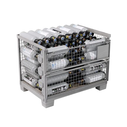 Steel gitterbox with 70 filled 5 L CO2 E290 cylinders, flap closed