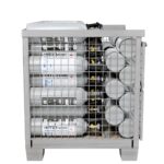 Gitterbox with 5 L CO2 cylinders - side view