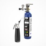 Intergases 2 kg refillable N2O cylinder with Oxyturbo regulator, W21.8 adapter and Smartwhip 500 ml black cream dispenser – set-34-left